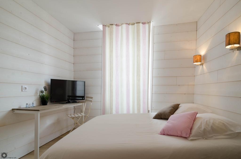 Hotel De La Gare Bayonne Szoba fotó